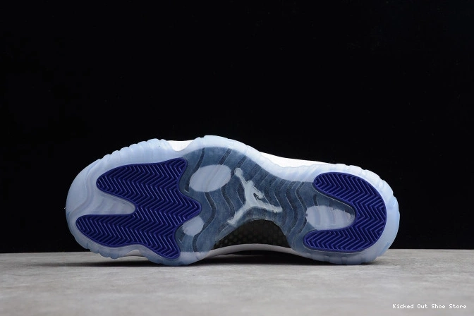 Kicked Out Shoe Store Retro 528895-153 